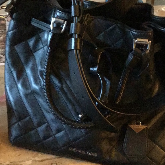 Timeless Style Michael Korres Bag - Picture 5 of 6